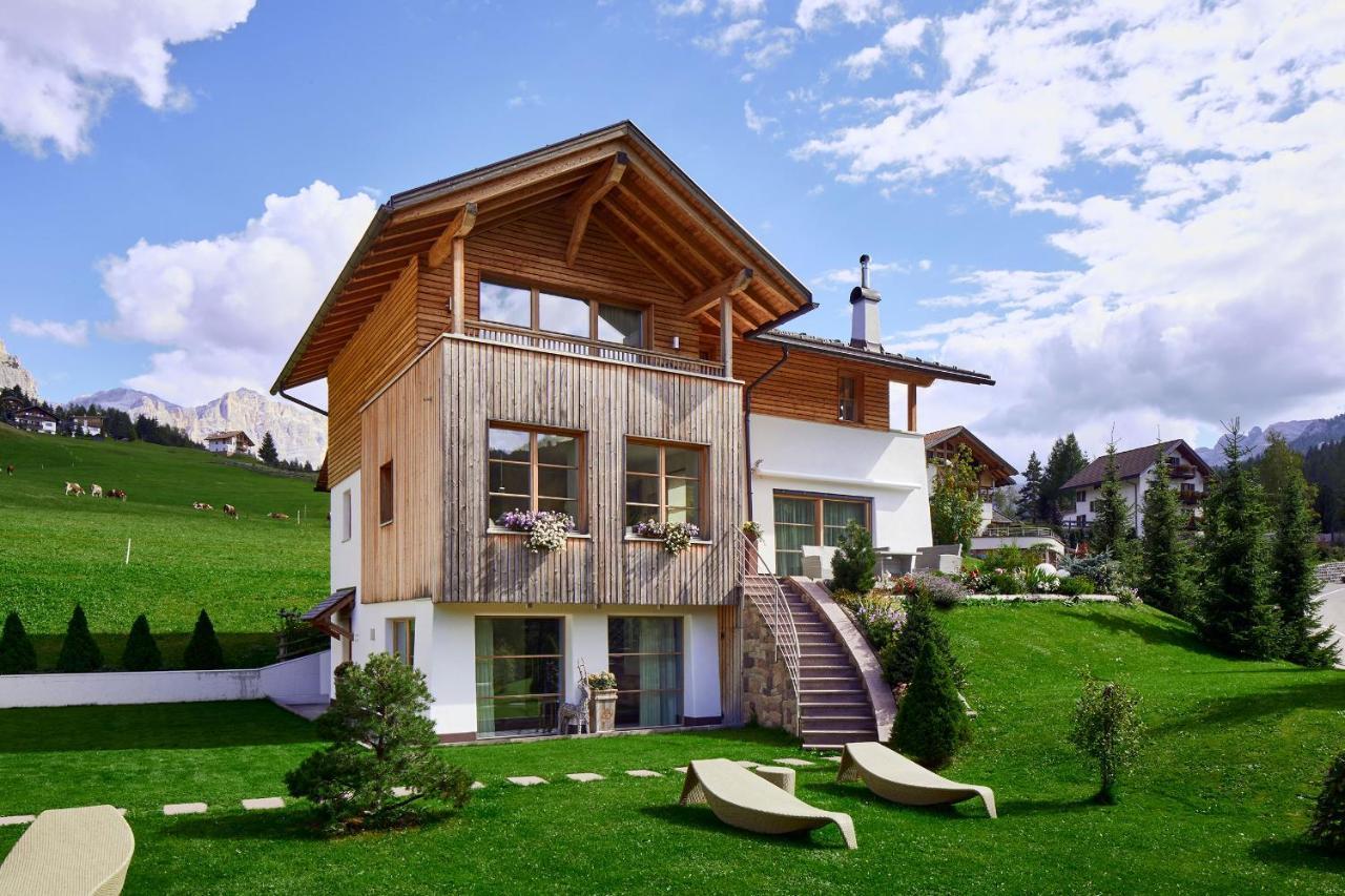 Villa Flora Mountain Lodges ซานกัสซิอาโน ภายนอก รูปภาพ
